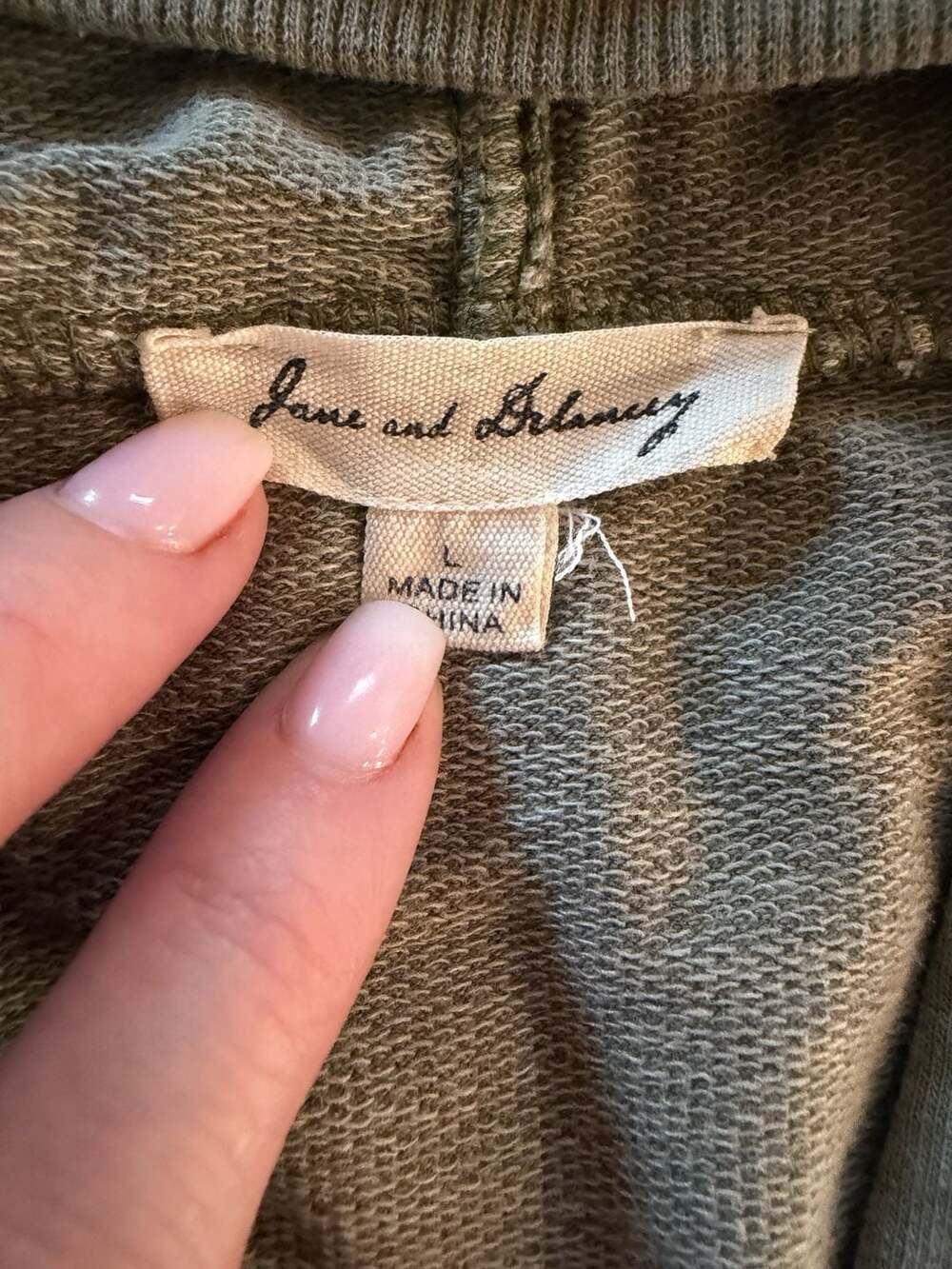 Jane and Delancey Olive Green Eyelet Lace V-Neck Hoodie Size L - Picture 5 of 10